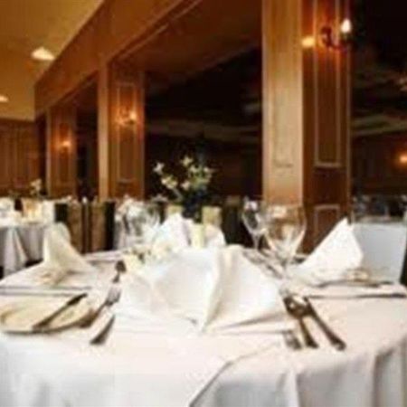 Connemara Gateway Hotel Oughterard Restoran gambar